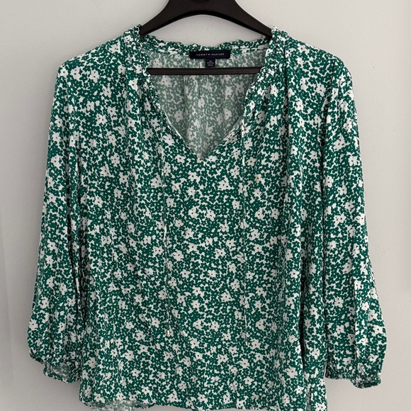 Tommy Hilfiger Tops - Tommy Hilfiger Green and White Floral Ruffle V-Neck Blouse